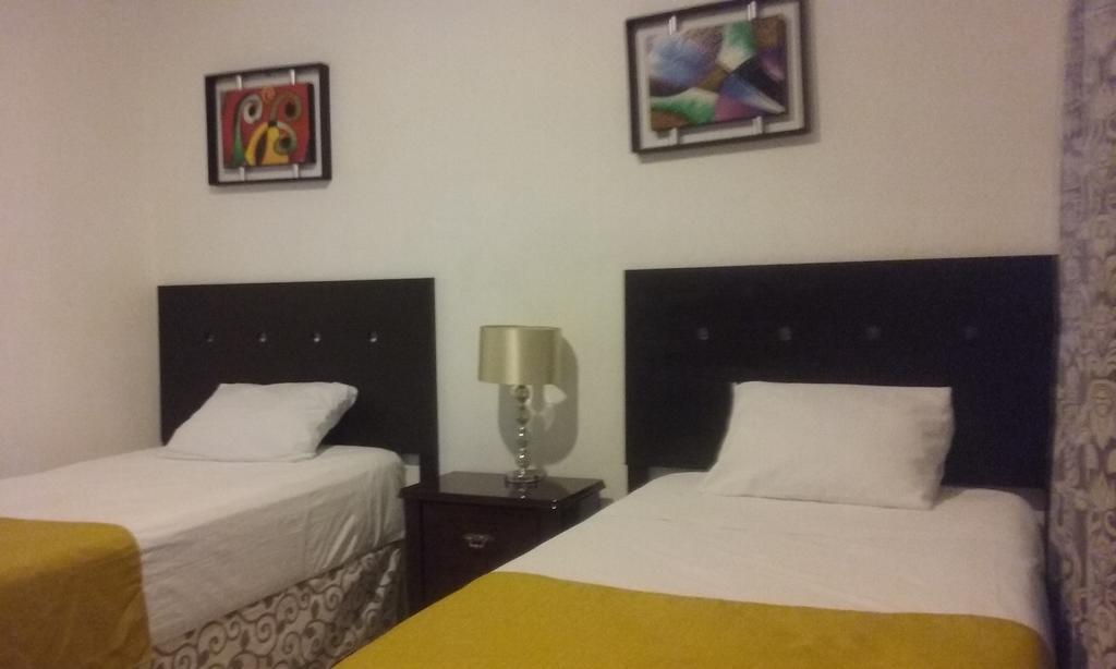 Room In Cancun Stadium Экстерьер фото