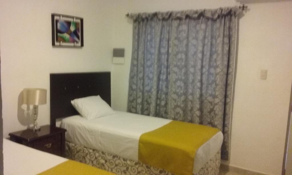 Room In Cancun Stadium Экстерьер фото