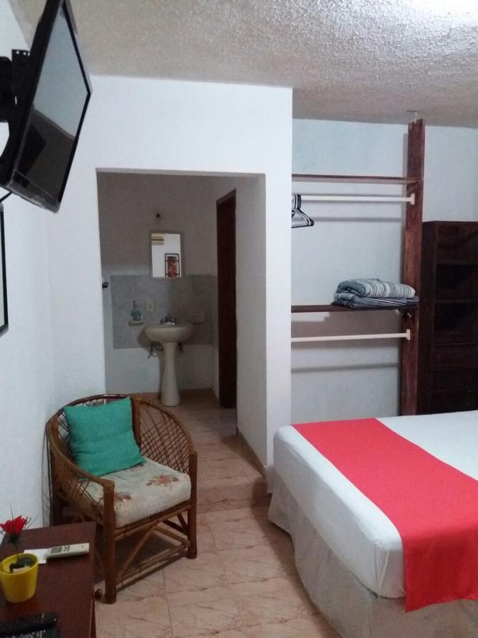 Room In Cancun Stadium Экстерьер фото