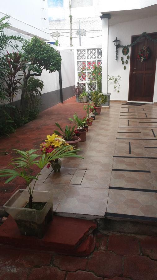 Room In Cancun Stadium Экстерьер фото